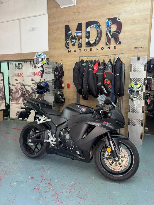 Honda CBR600RR 2025 -GARANTIE-
