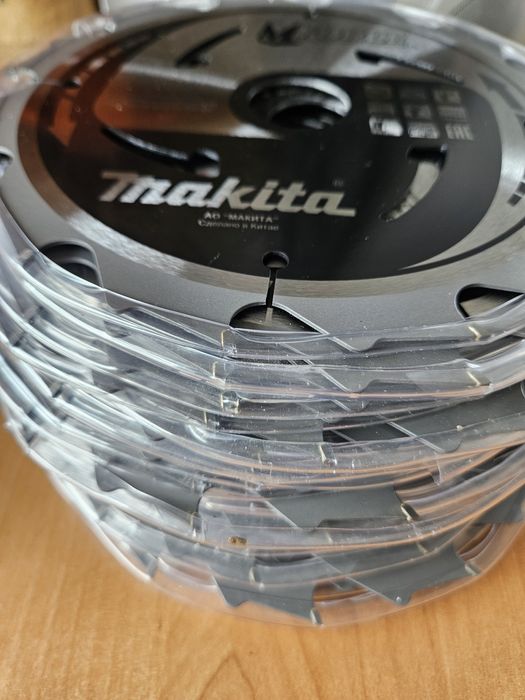 10 + 1 gratuit Pânze ferăstrău circular Makita MForce B-31245