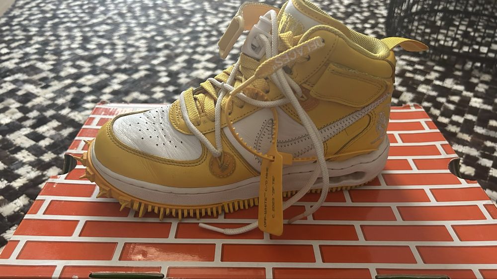 NIKE AIR FORCE 1 Mid  OFF WHITE varsity maize