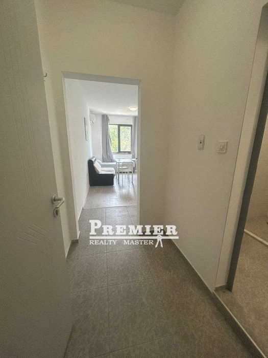 Продава се Двустаен апартамент в Поморие - 55 кв.м за 1346 €/кв.м - Снимка #2