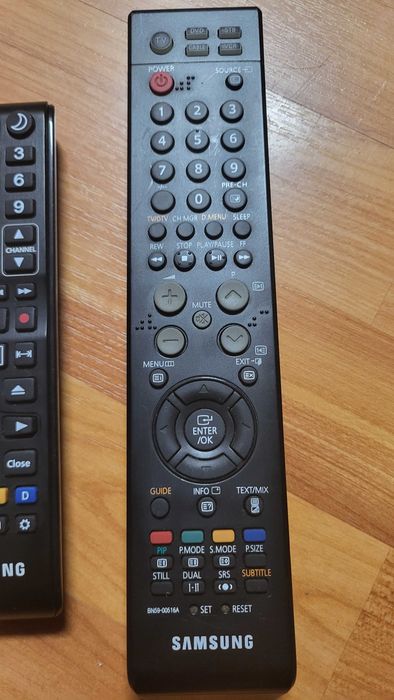 Samsung Telecomanda fuctionala 40 lei buc