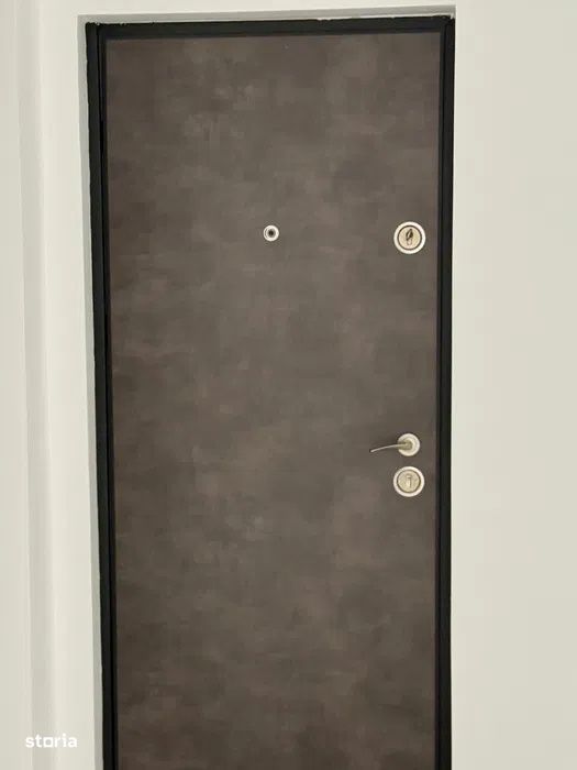 Apartament 4 camere | exclusiv pentru firme | Tineretului | nemobilat