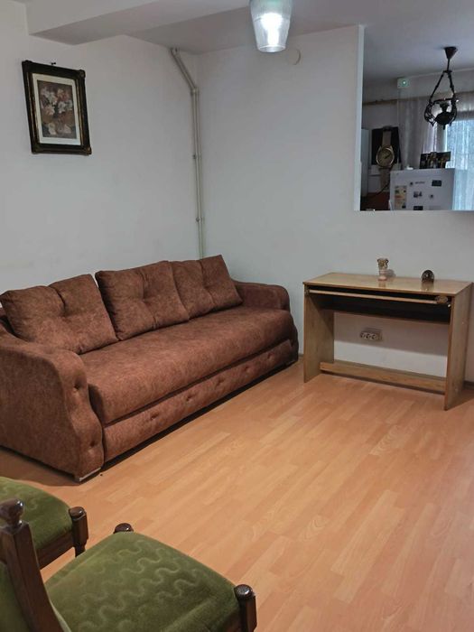 OCAZIE!Vand apart 2 camere ,50 mp, mobilat si utilat,cu CT,bloc din 1980, Nicolina,aproape de Pallas