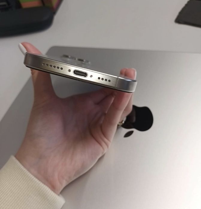 iPhone 16 PRO MAX  Natural Titanium  Accept Schimburi