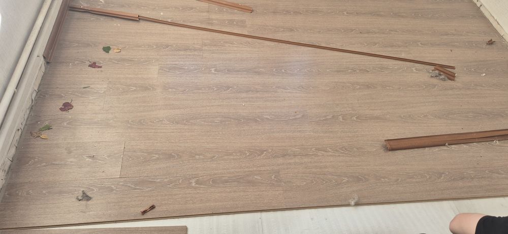 Продам ламинат в хорошем состоянии