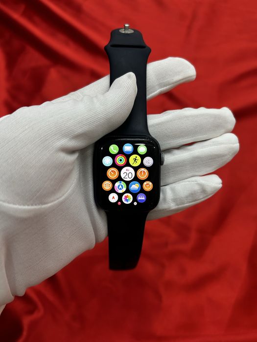 Продам Apple Watch Series 6