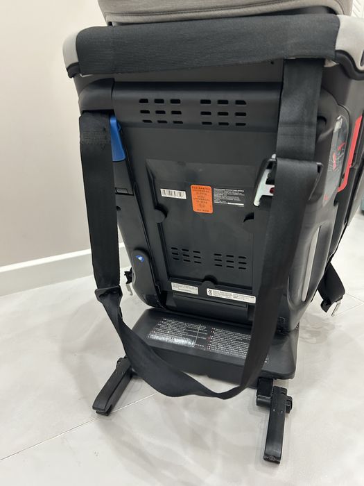 Продам автокресло Joie