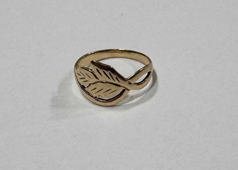 Златен пръстен 14K 585  2.21 гр