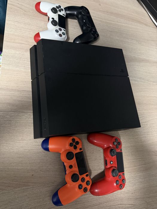 Playstation 4 slim