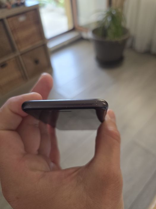 Iphone 8, 64gb, baterie 100%, garantie valabila