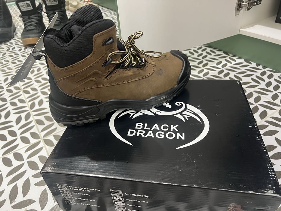 Продается Спецобувь  Black Dragon 43размера