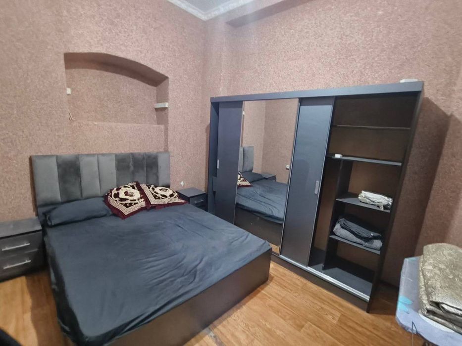 Сдаётся 2х комнатная квартира 
C обстановкой горде Алмалыке