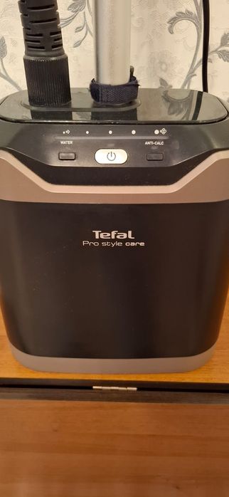Продам паровой утюг Tefal