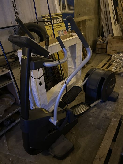 Продам тренажер пройзвотсва TechnoGym