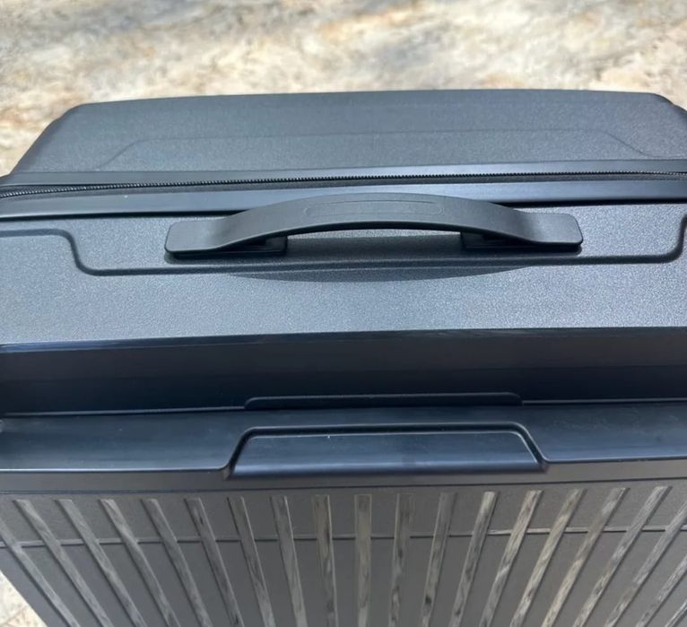 Чемодан полипропилен,размер L