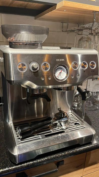 Продается кофемашина фирмы BORK