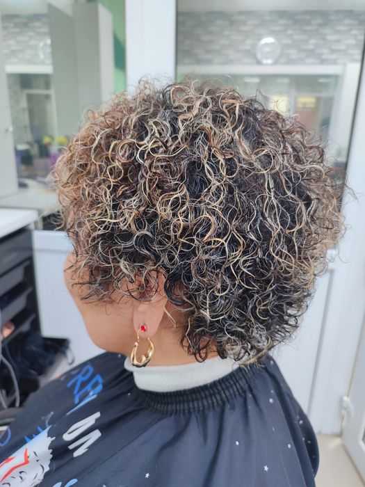 Все виды парикмахерских услуг