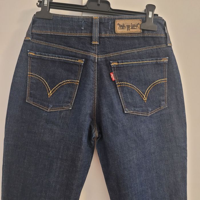 Blugi Levi's marimea 27 (asemanatori Zara, H&M)