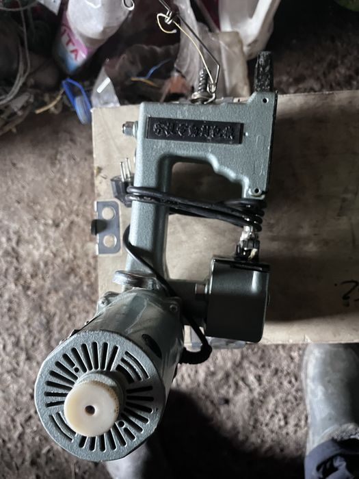 Мешкозашивочная машинка.