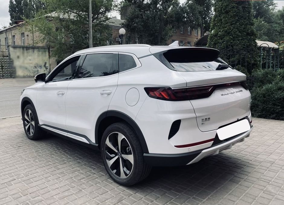 Факат аренда BYD Song Plus Flagship