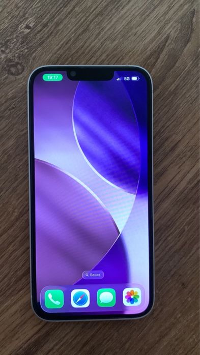 iPhone 13 ақ түсті 128гб қорабы бар сырты бүтін