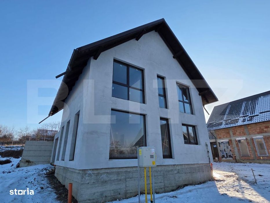 Doua case in Sfantu Ilie, 110 mp utili, garaj, acces privat