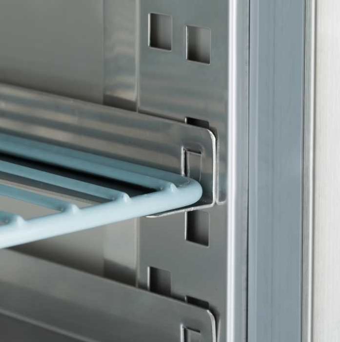 Хладилник за пекарни 800L - 60 x 80cm - регулируеми рафта - на колелца