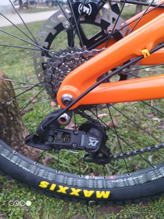 Santa Cruz V10- Carbon,Downhill,Dh,планинско колело,спусканес