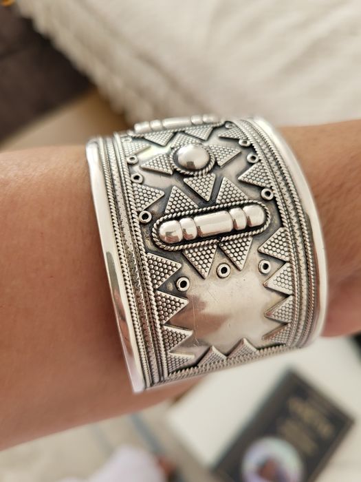 Серебро, казахский национальный білезік