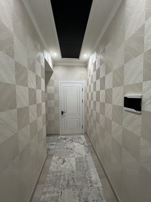 Uy sotiladi 2 xonali Navoi kuchda Prezident maktabi oldida