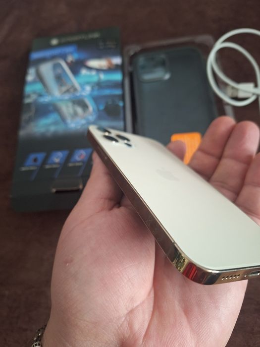 iPhone 12Pro ..512Gb ..baterie noua 100% . Stare excelenta