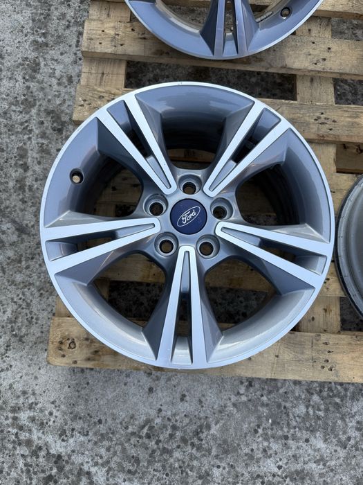 5x108 16 Ford Focus OEM