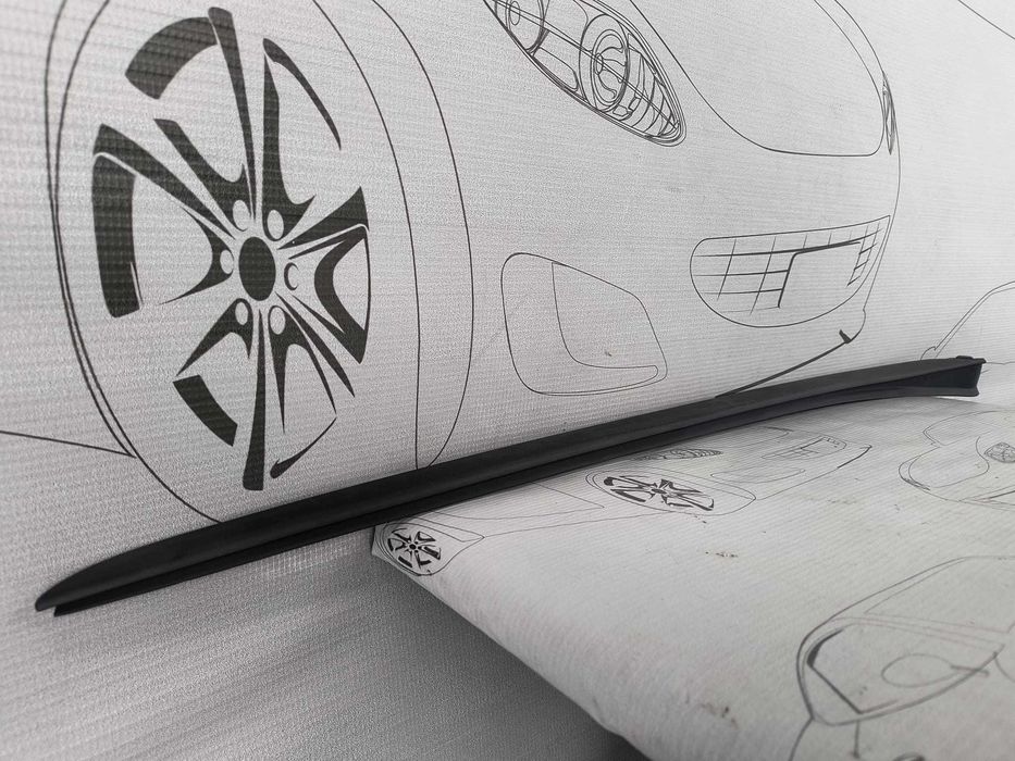 Cheder / Garnitură / Ornament Parbriz Stânga BMW X1 (F48) / 51317350609 / 51 31 7 350 609 (5A3)