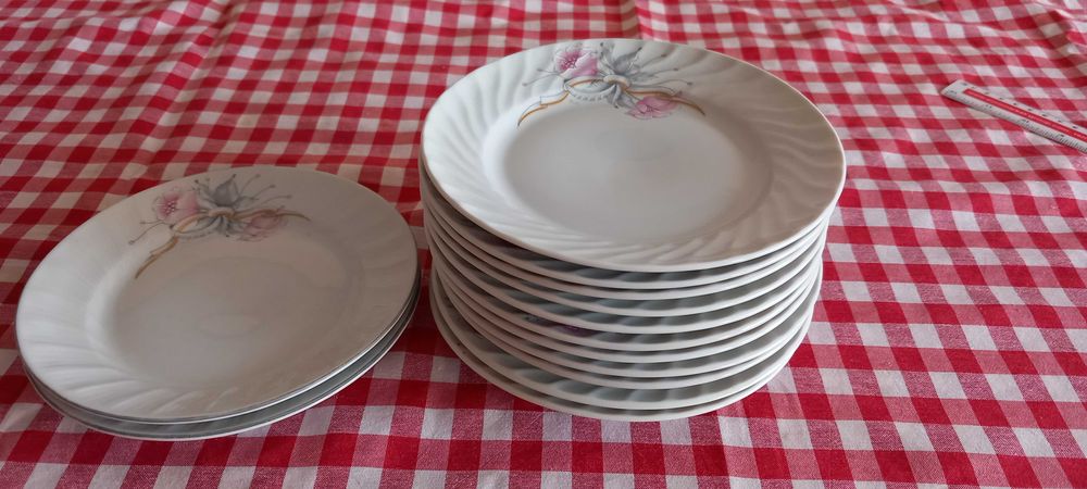 Чинии български порцелан