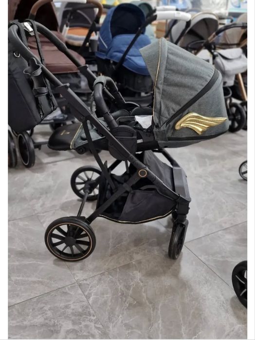 Продам новую коляску