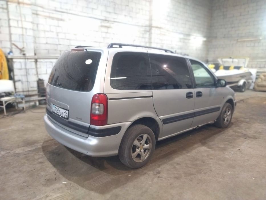 Продам Опель синтра