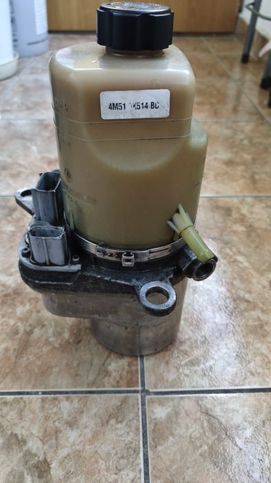 Pompă servodirecție Ford Focus 2