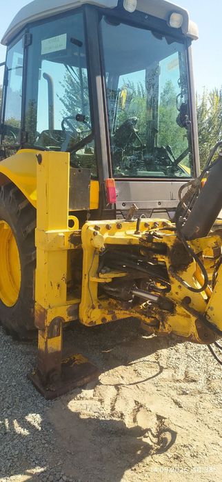 New holland 2009  расход йок ишга тайор   нархи 350 миллион келшамиз