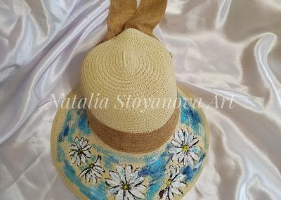 Ръчно рисувани шапки по индивидуален дизайн 35-40лв.