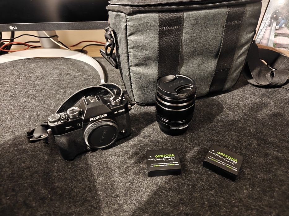 Fujifilm XT30 + Обектив XF 18-55 мм