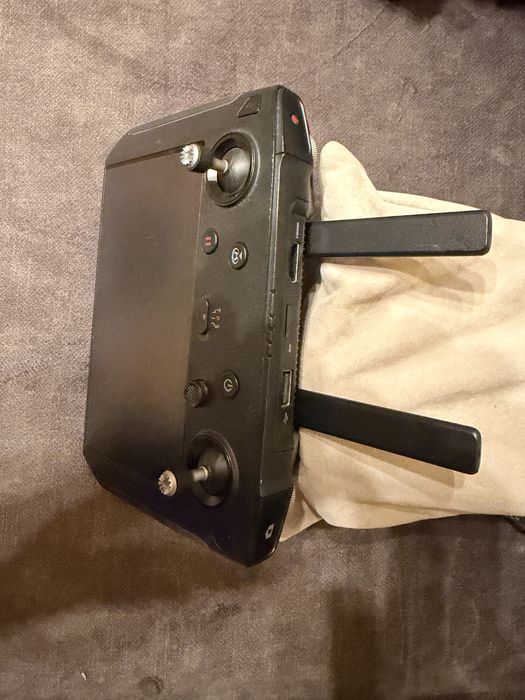 DJI mavic 2 pro + smart controller + 3 baterii