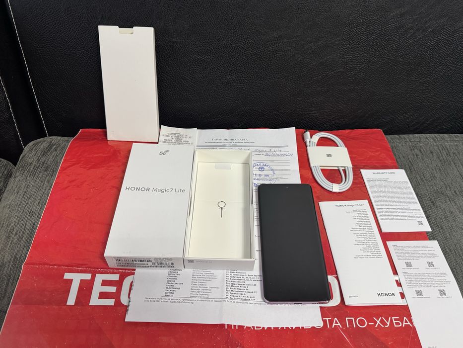 ЧИСТО НОВ 256GB Honor Magic 7 Lite Гаранция Technopolis 2028г.