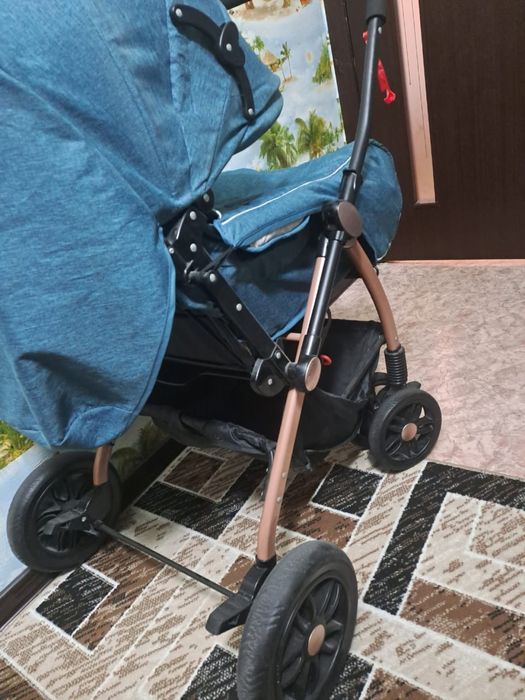 Продам Коляску