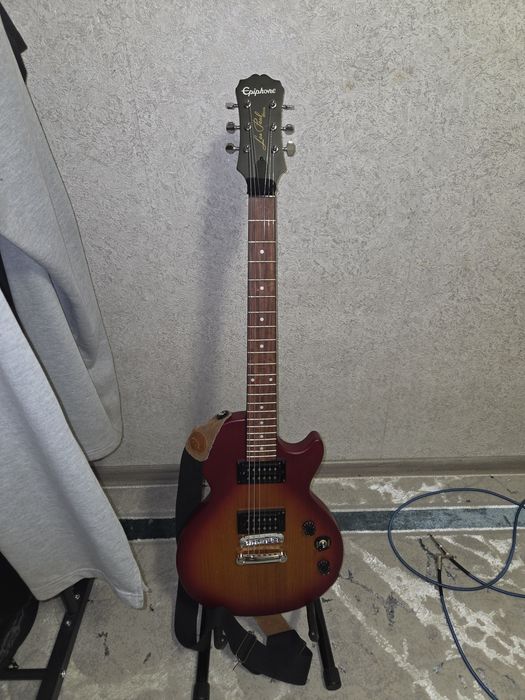 Gibson Epiphone Les Paul Электрогитара