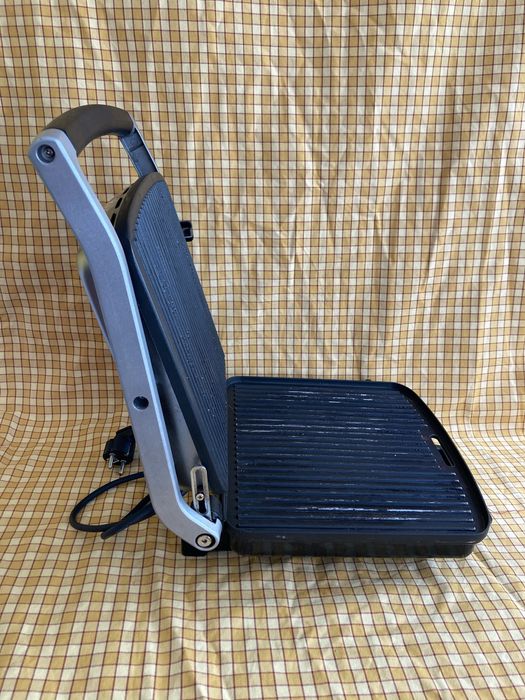 Grill electric. Grill inox