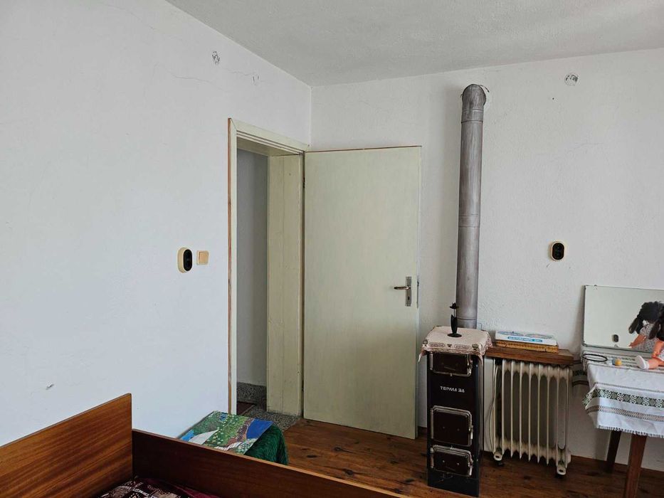 Продава се Къща в с. Глоговица, Област Перник - 216 кв.м за 297 €/кв.м - Снимка #5