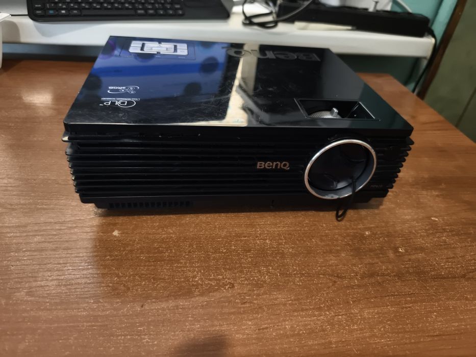 Проэктор BENQ MP610