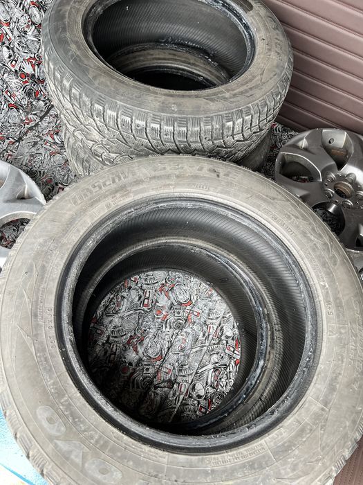 255/60/18 шины зимние Toyo