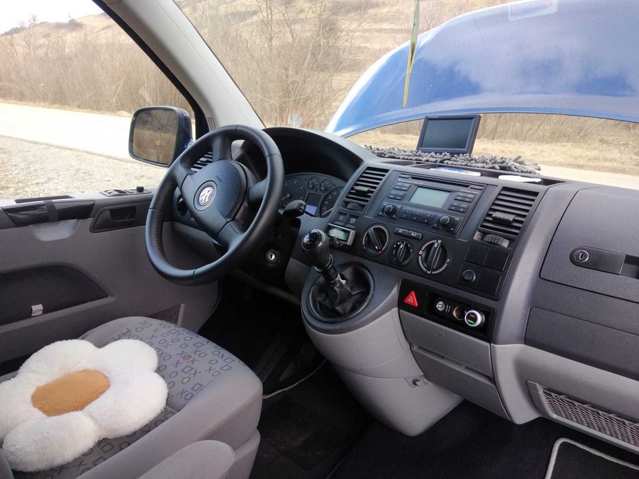 VW Transporter 5 Locuri si Marfa An 2007