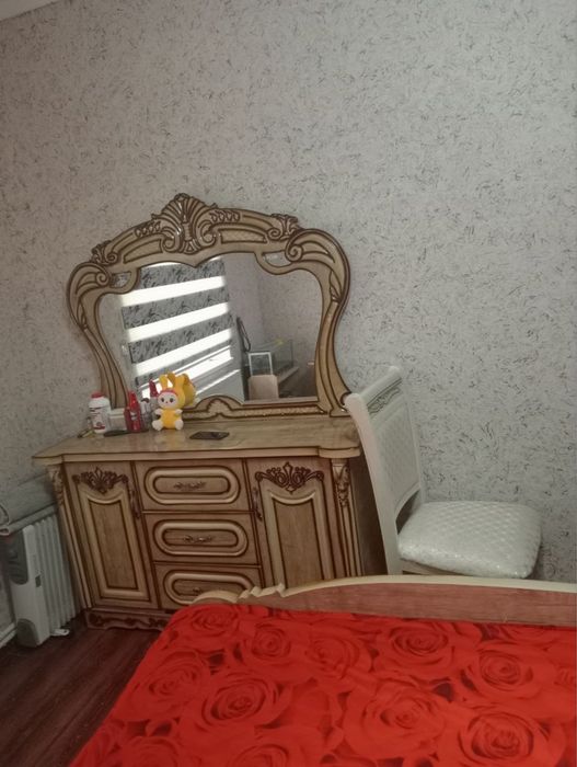 Spalni garnitur sotiladi